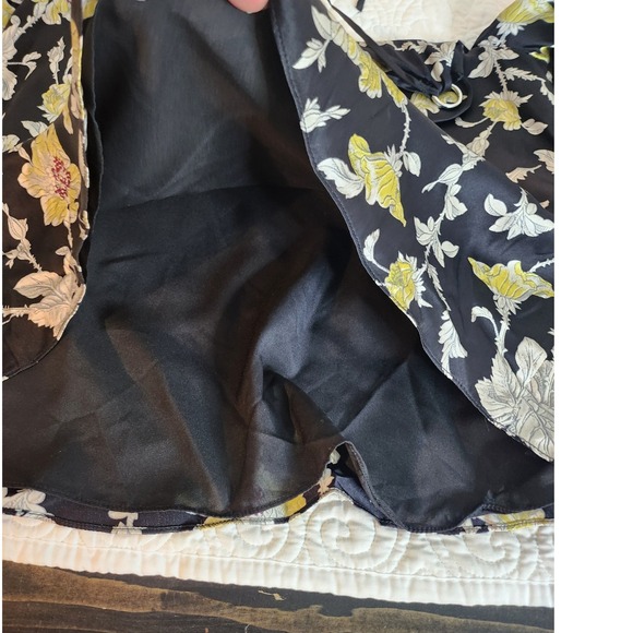 Cinq a Sept Rayna Black Silk Floral Cold Shoulder Top Size Small - Picture 9 of 12